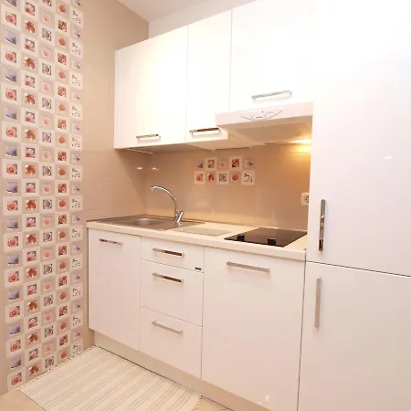 Alida 62 * Pula