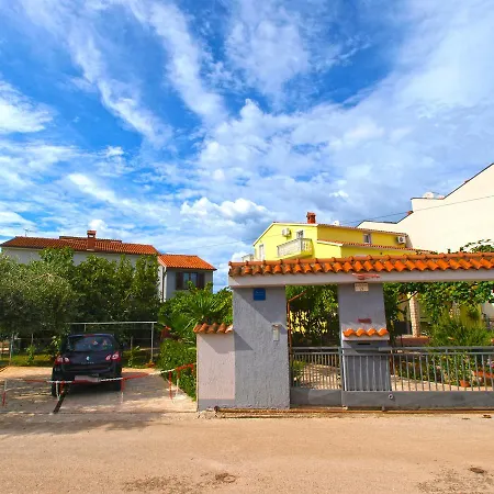 Alida 62 Pula