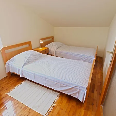 Alida 62 Apartmán Pula
